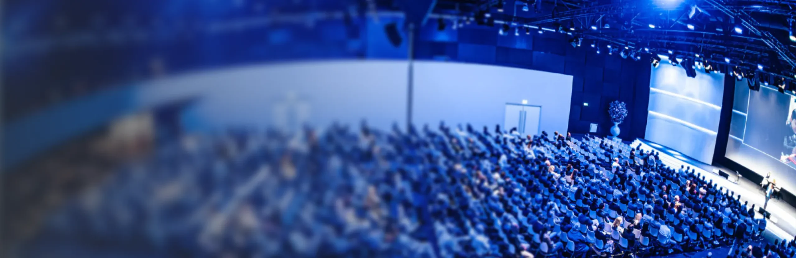Volle zaal tijdens een evenement van VMN Media